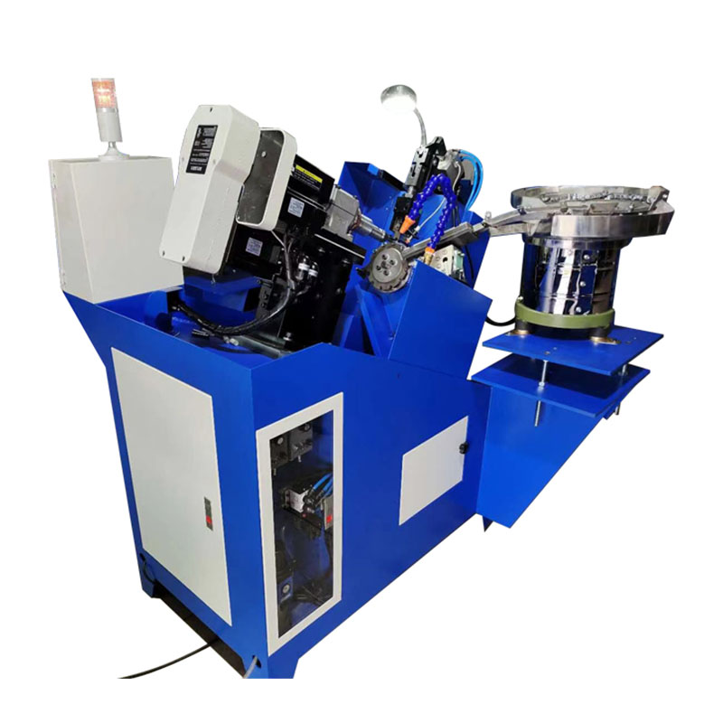 Машина за урезивање матица за квадратни завар